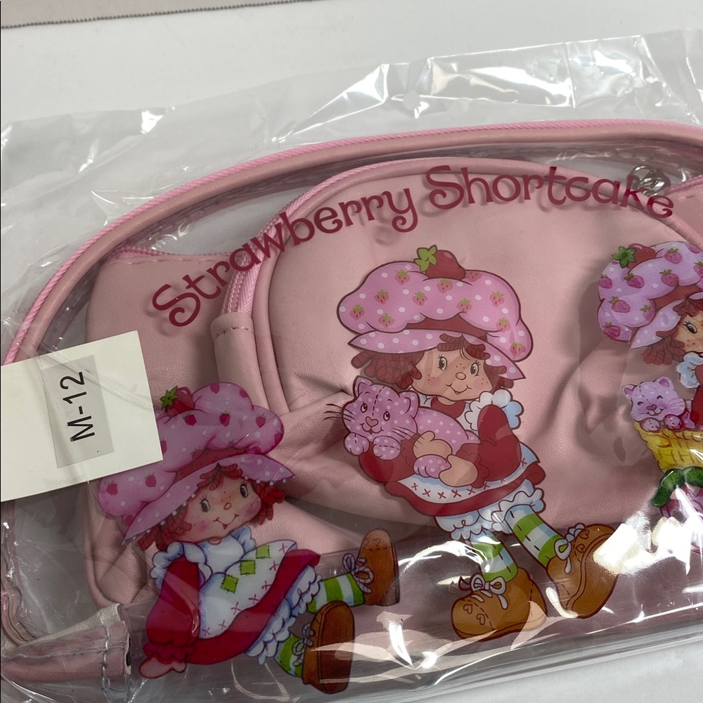 5/$15 Strawberry Shortcake Pink Clear Cosmetic Bag Set - Picture 3 of 3